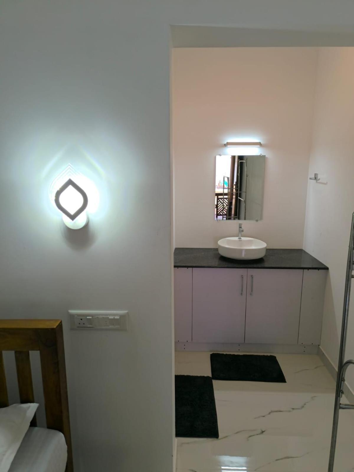 Marari Anna Beach Homestay Марарикулам Екстериор снимка
