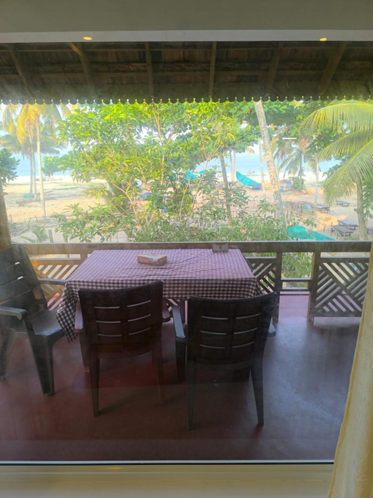 Marari Anna Beach Homestay Марарикулам Екстериор снимка