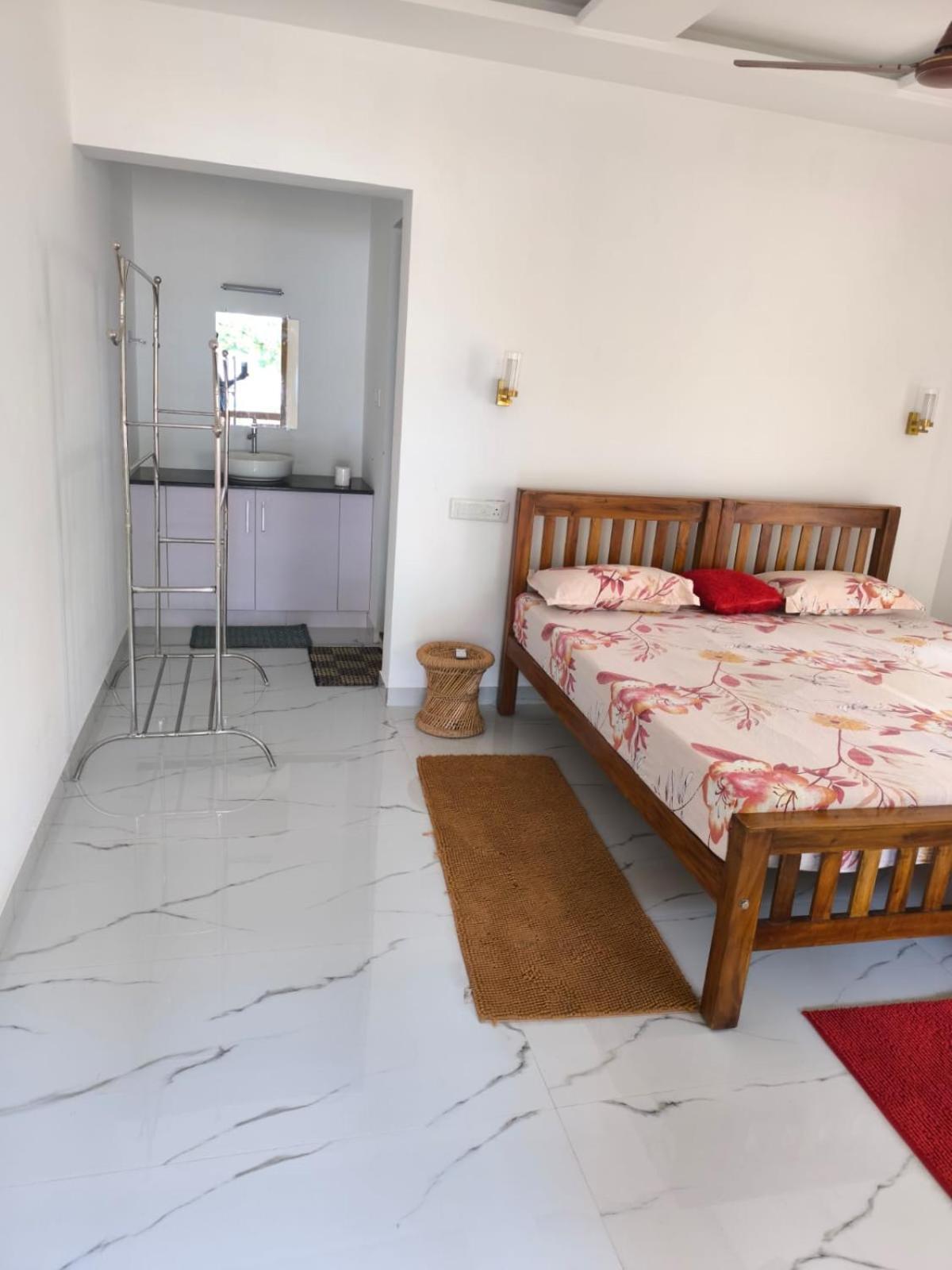 Marari Anna Beach Homestay Марарикулам Екстериор снимка