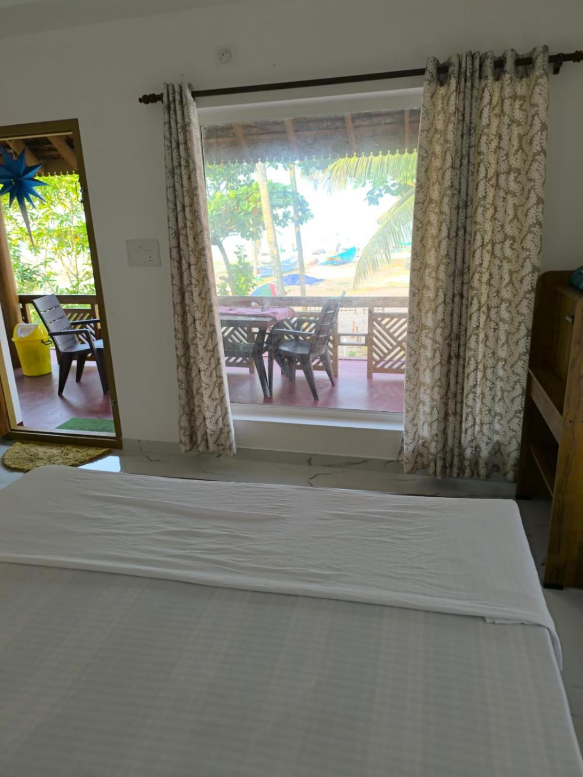 Marari Anna Beach Homestay Марарикулам Екстериор снимка